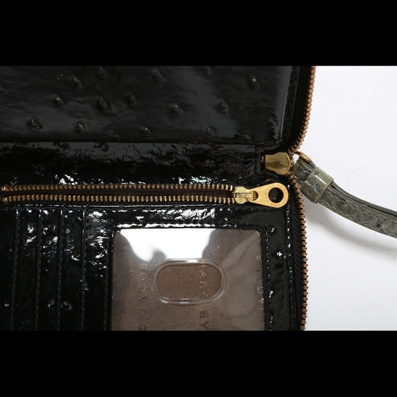 Marc Jacobs wristlet - Picture 8 of 9